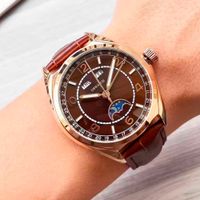 Brown+rose gold case +leather