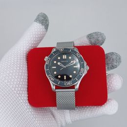 U1 O1 NTTD Watch 42mm No Time To Die Men Watches Automatic Movement Mechanical Montre de luxe Limited James Bond 007 Nato 300M Wristwatches