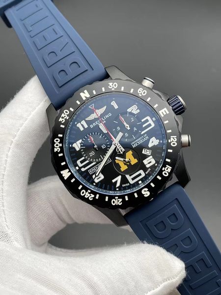 BREITLING New1 Quatz Chrono Stainless Steel Men's Watch Stainless Steel Case Silver Case New Black Case